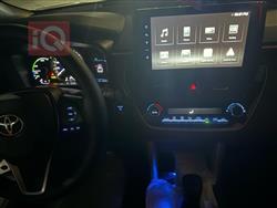 تۆیۆتا کۆرۆلا کرۆس